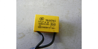 Конденсатор 0,47 M х2 40/085/21C 275V~